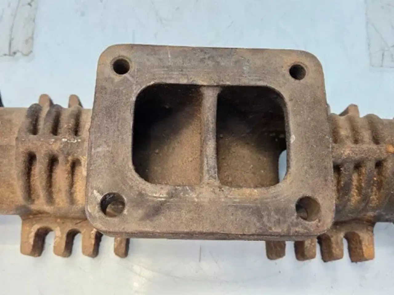 Billede 13 - Iveco  Cursor13   Manifold  504046508