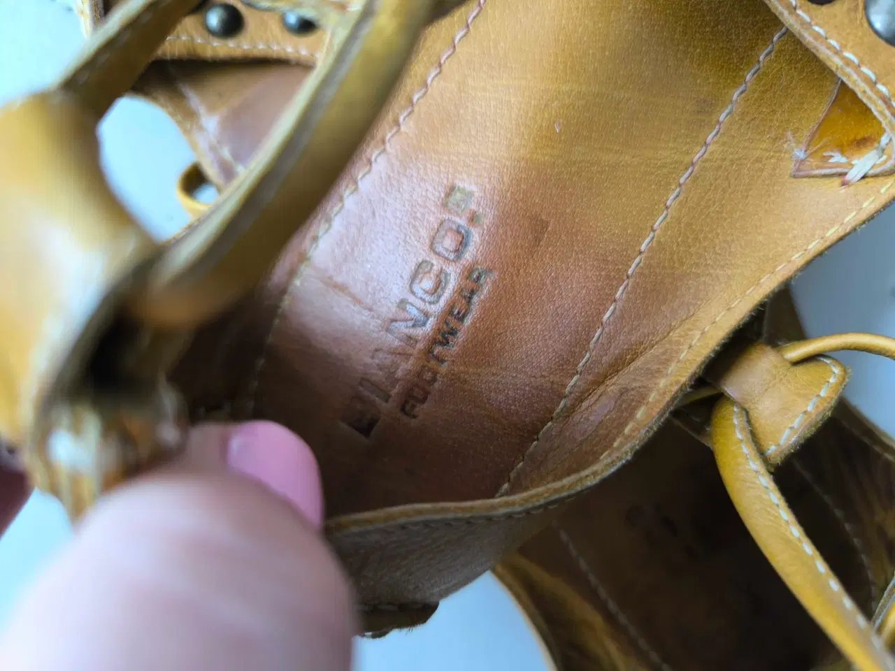 Billede 6 - 2 par sandaler meget flotte