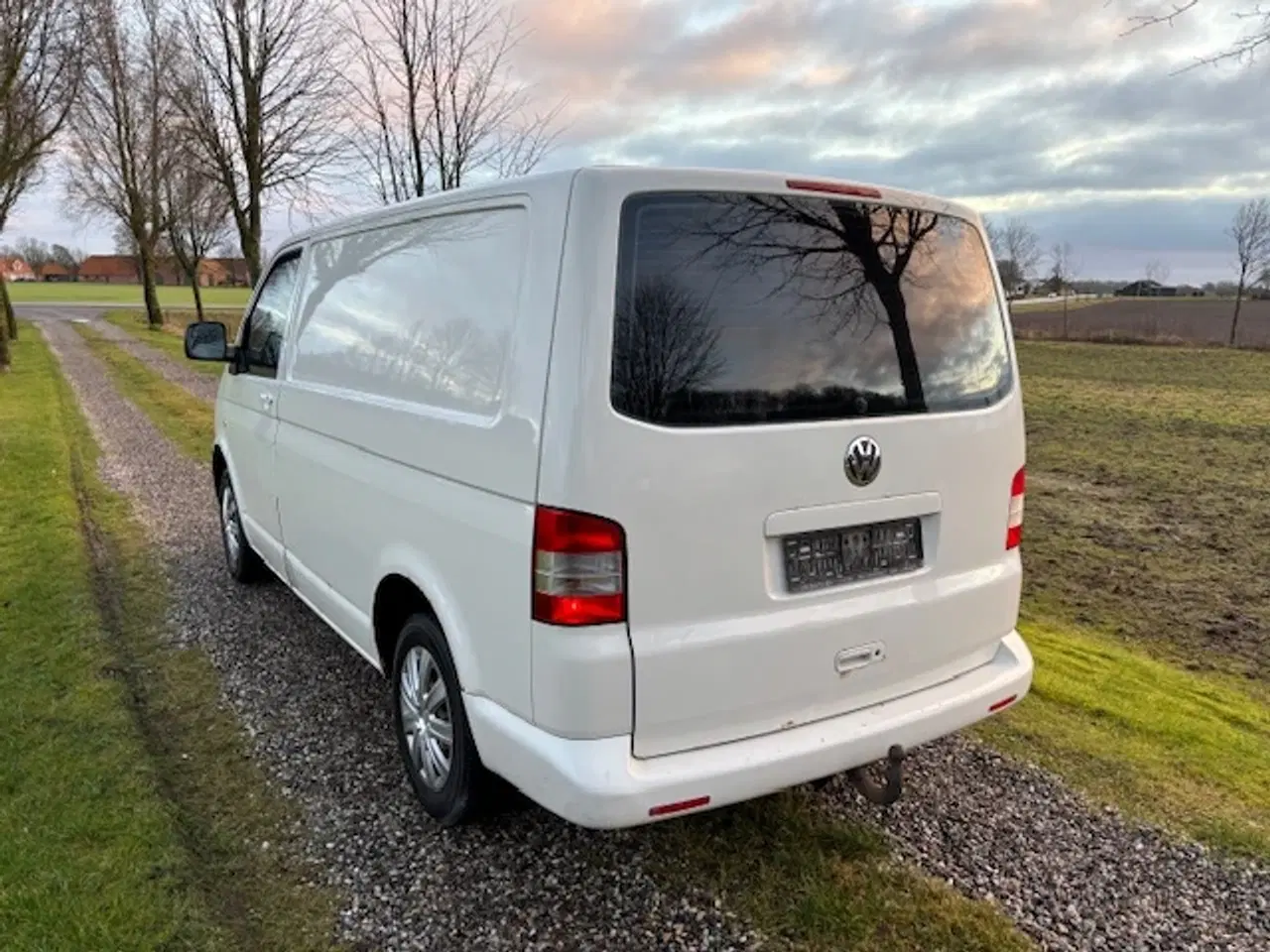 Billede 4 - VW Transporter 2,5 TDi 130 Kassevogn kort 4d Nysyn