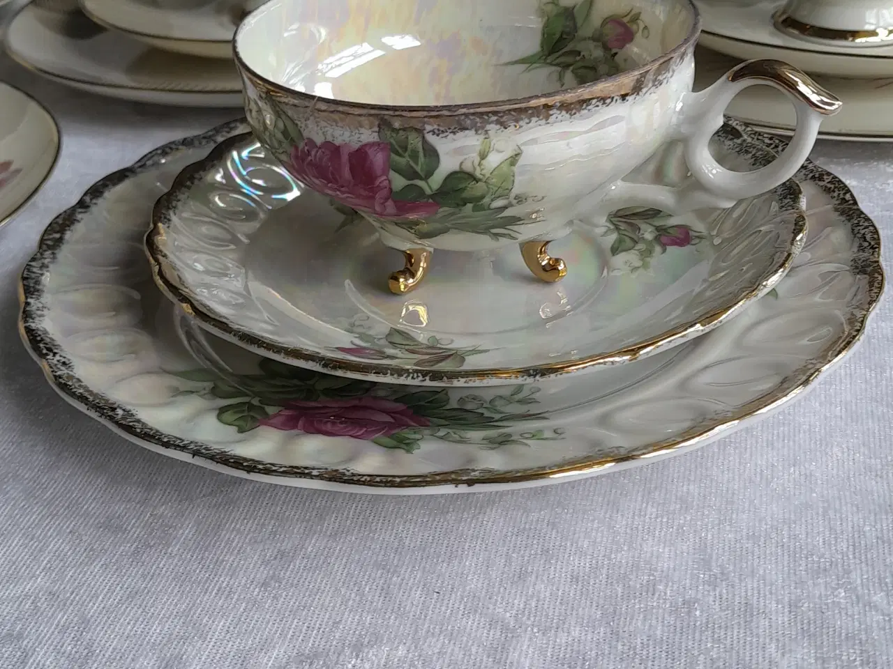 Billede 2 - Samlekopper med underkop og kagetallerken