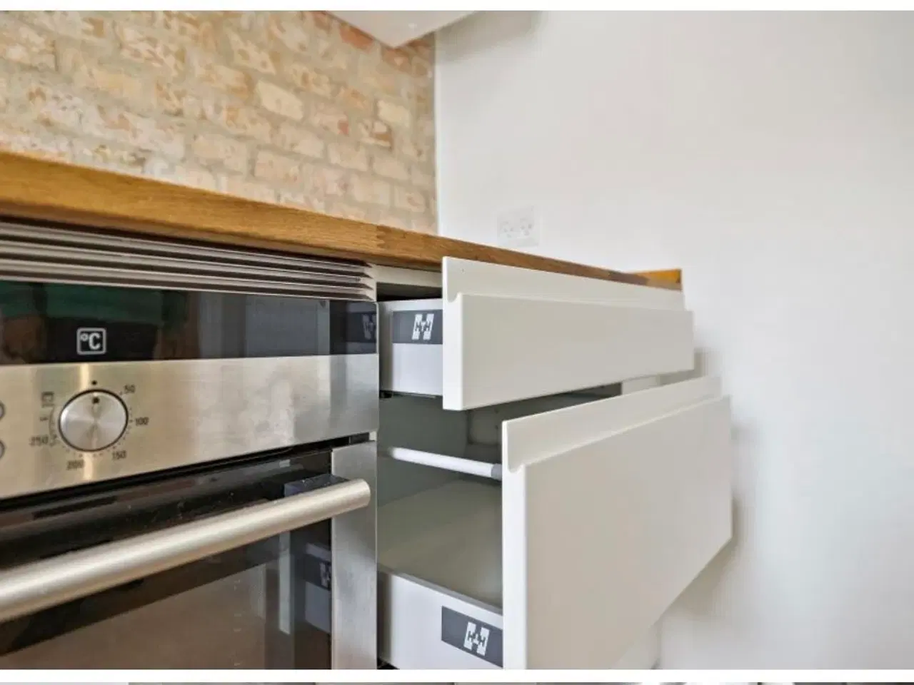 Billede 12 - Flyt direkte ind! Totalistandsat rækkehus i