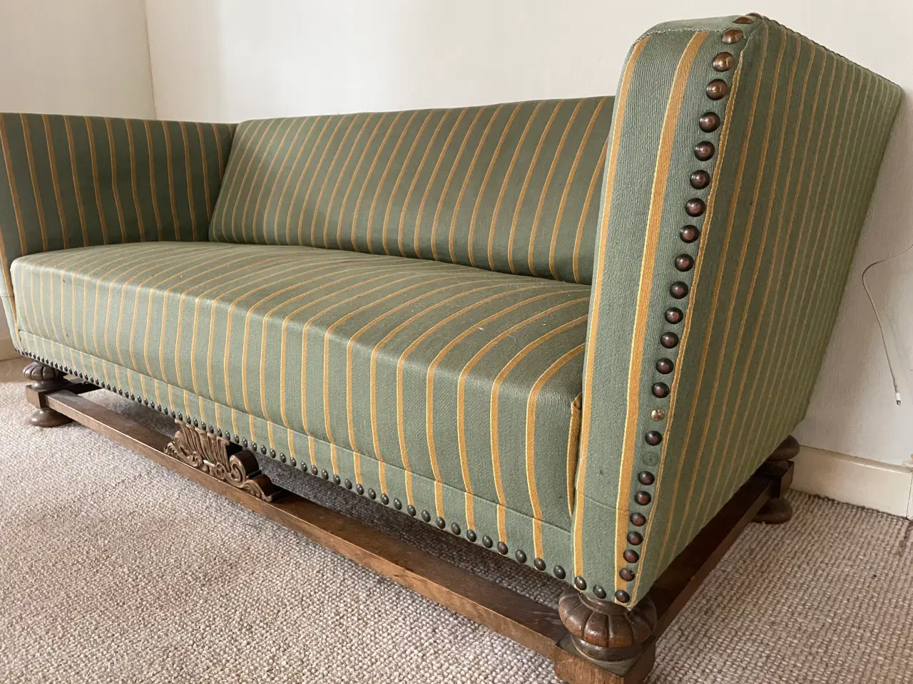 Billede 2 - Velholdt sofa med almuebetræk