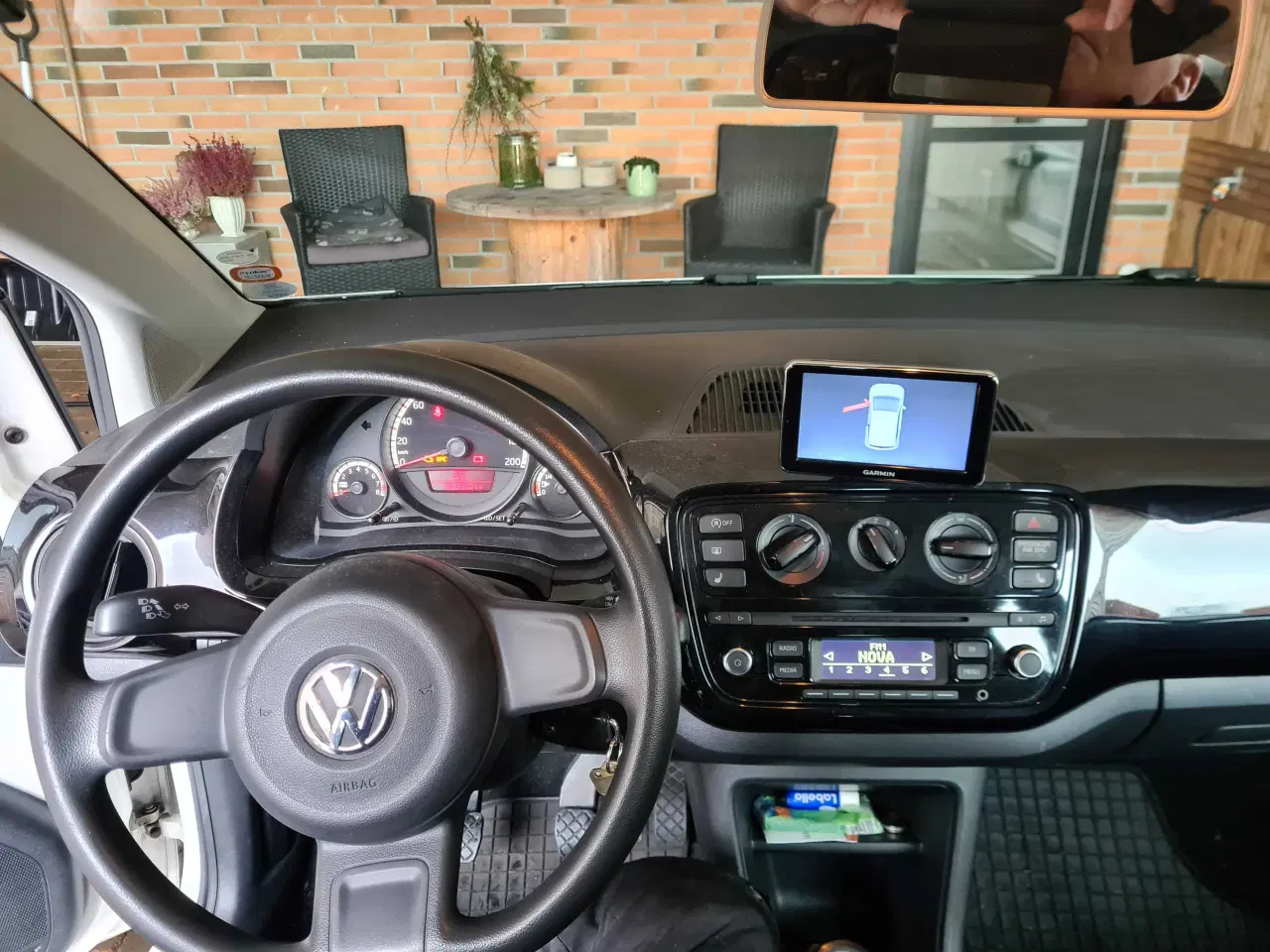 Billede 6 - Vw up med godt km tal