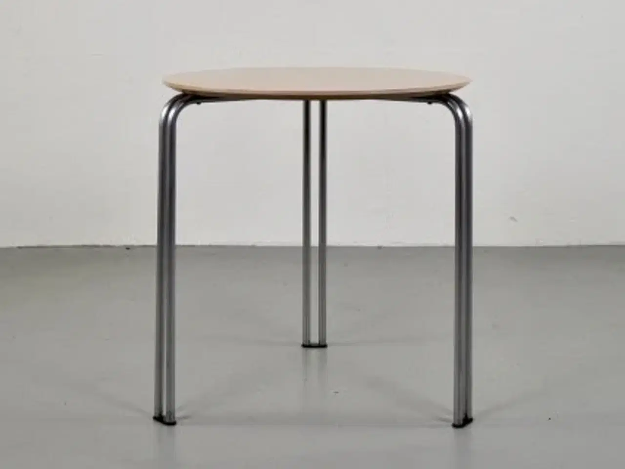 Billede 1 - Cafebord i  birk ø65 cm. på grå metal ben.