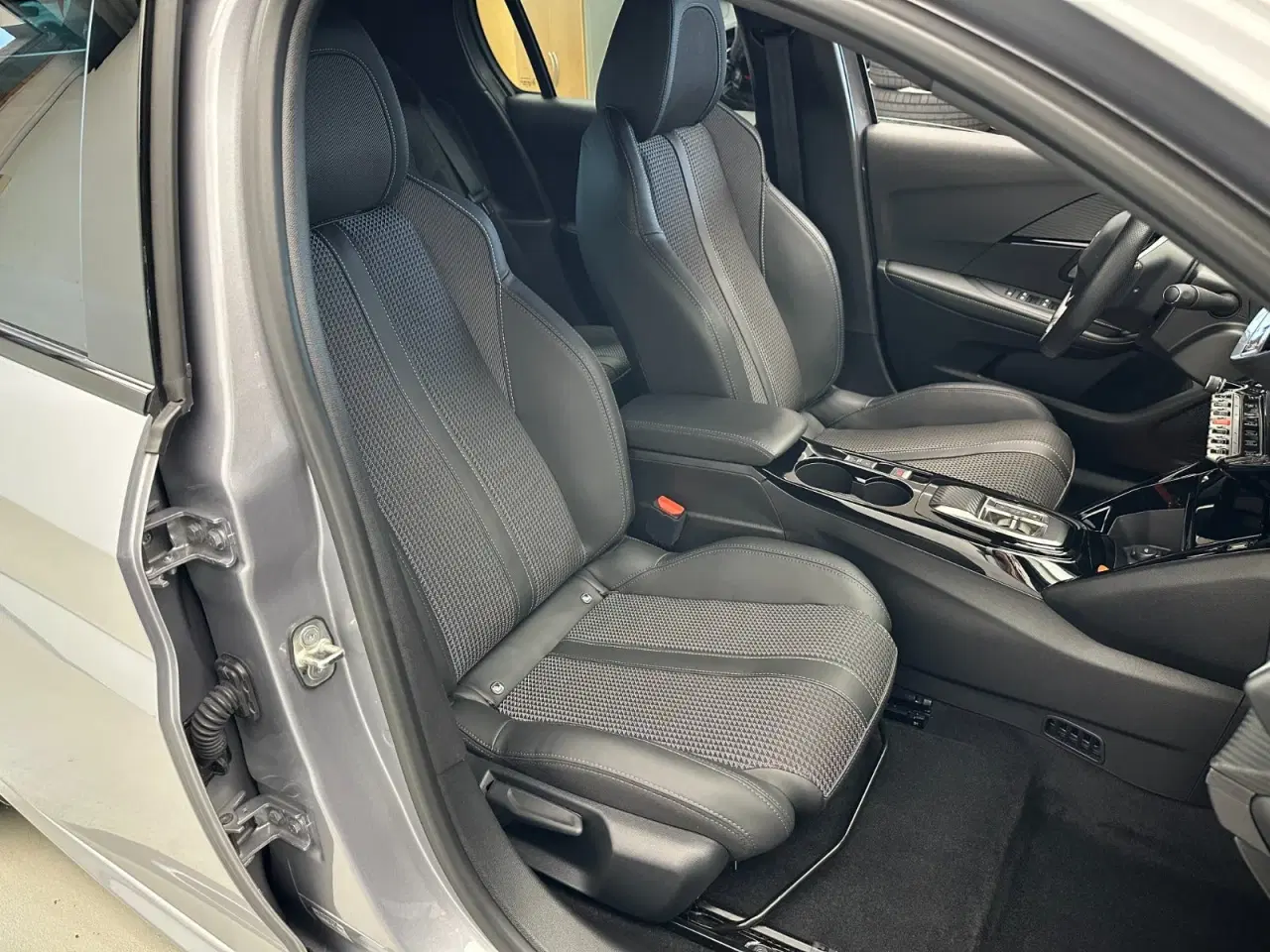 Billede 11 - Peugeot e-208 50 GT