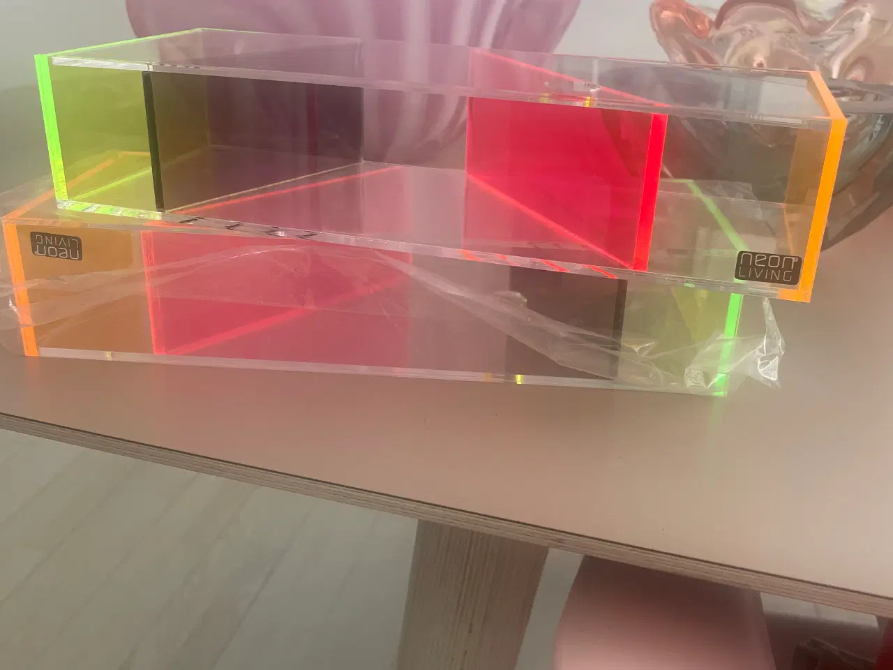 Billede 1 - Neon Living Diamond box / smykkeskrin. 