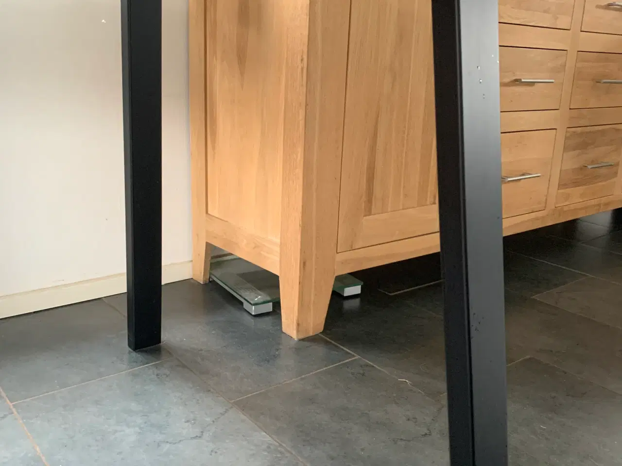 Billede 1 - Spisebord i marmor 