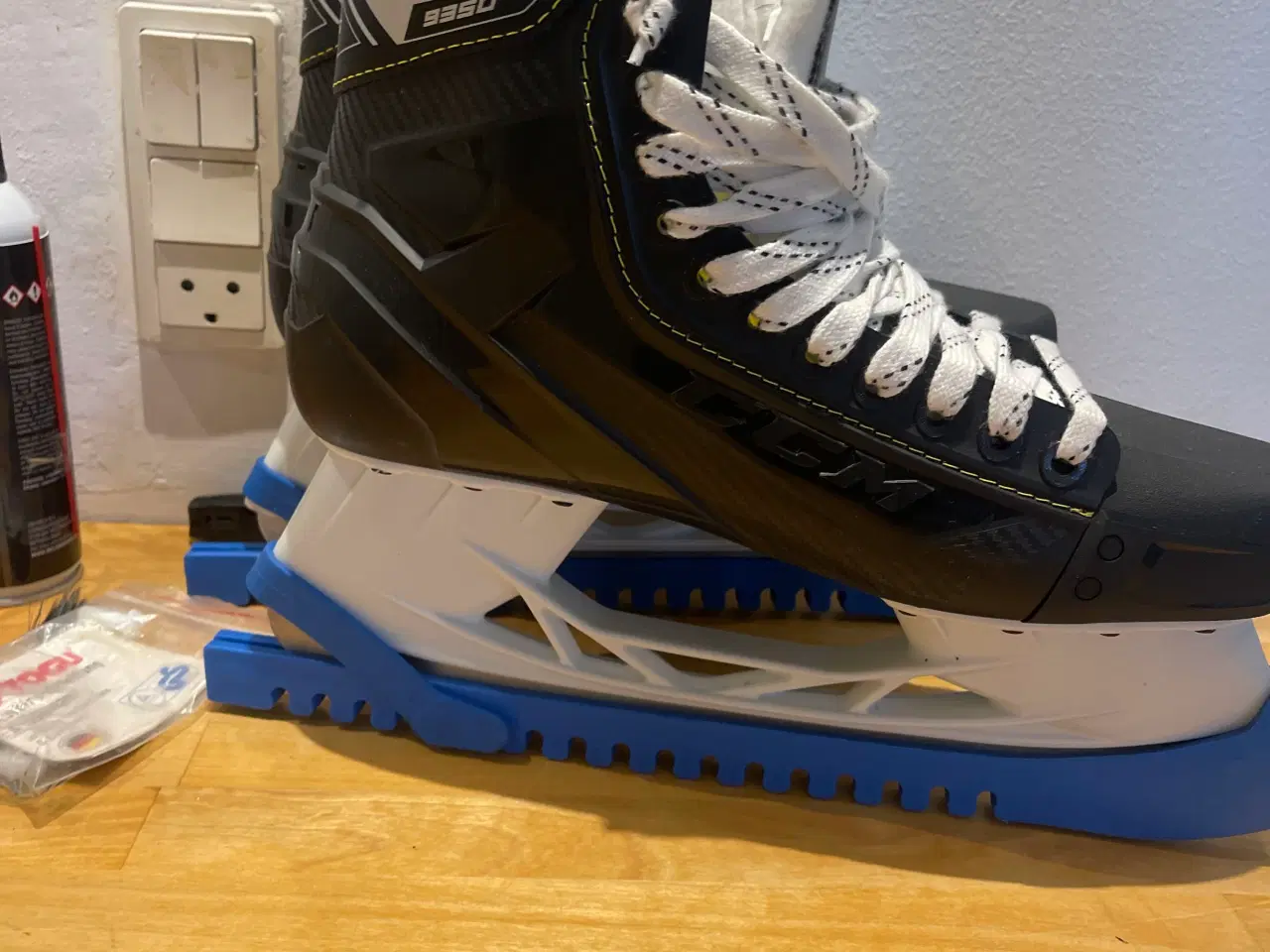 Billede 1 - Ishockey skøjter str 46