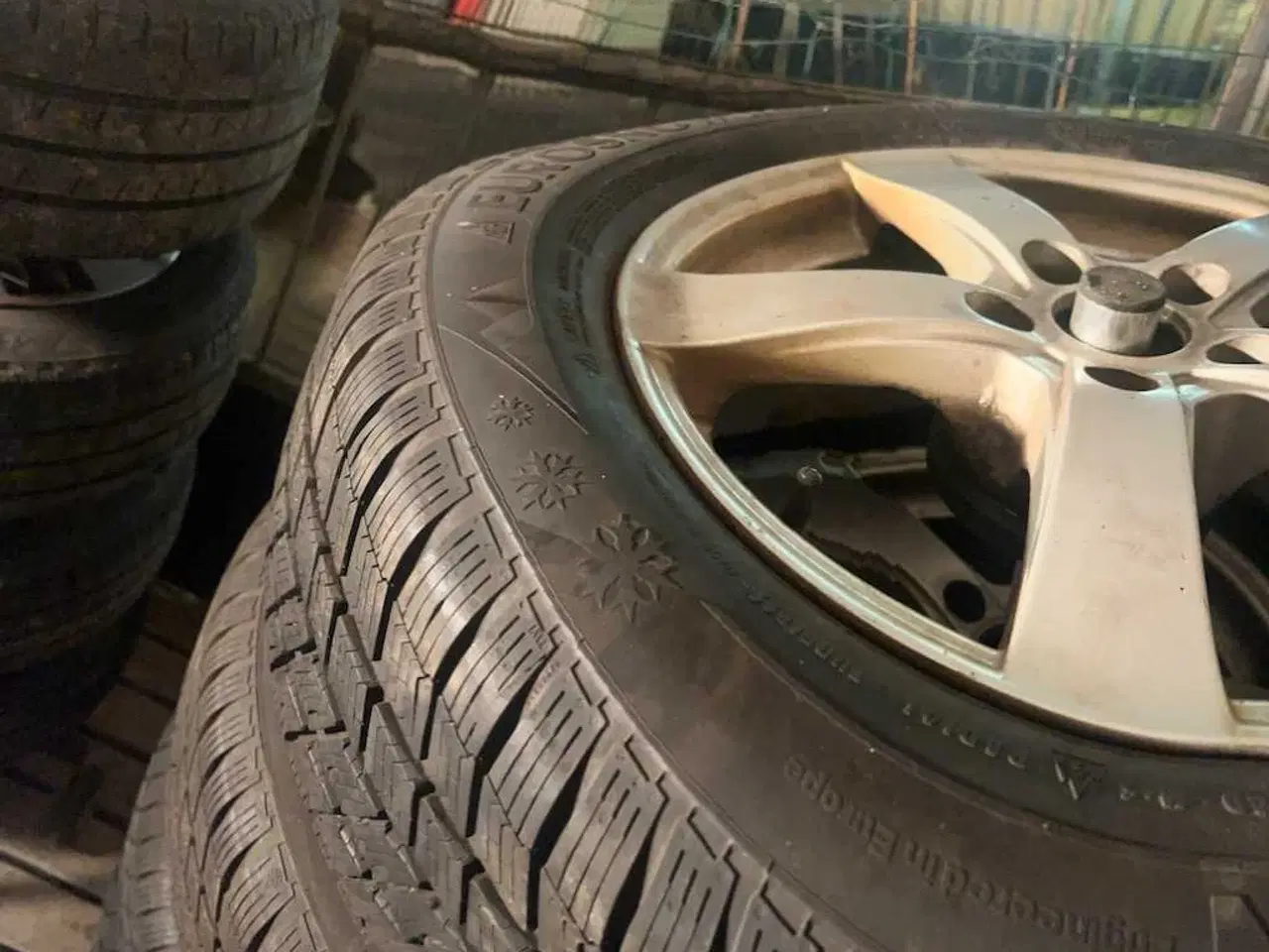 Billede 1 - Vinterdæk (kun brugt 1 sæson)