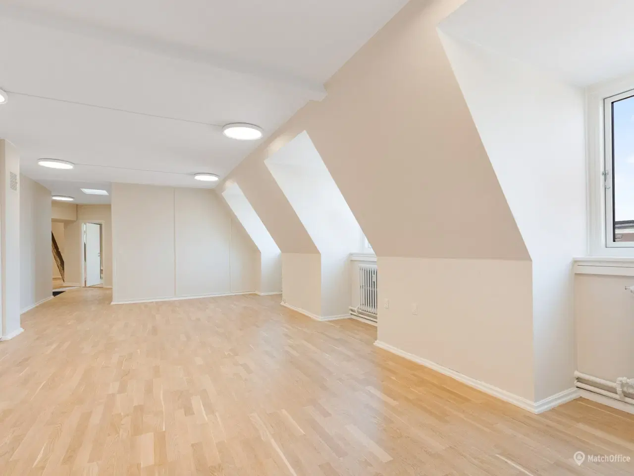 Billede 12 - INGEN BINDING - Kontorlejemål på 235 m² med flot udsigt til Tivoli og Glyptoteket