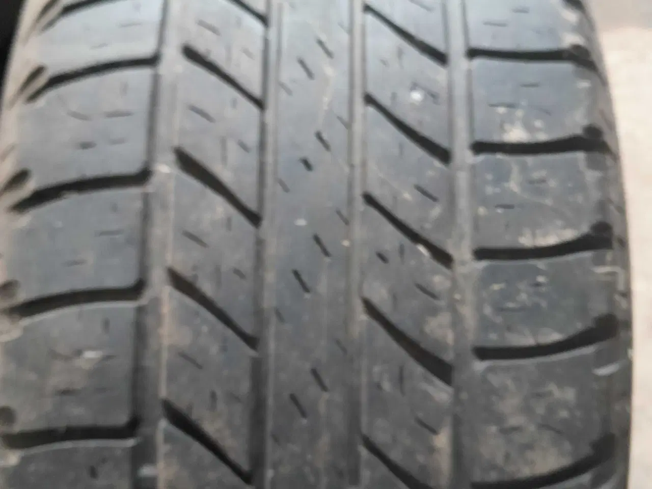 Billede 4 - Dæk forhjul / vogn 16 " 255/65×16