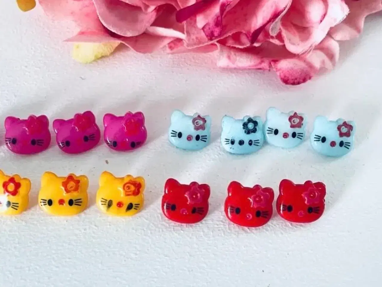 Billede 1 - Knapper hallo kitty 