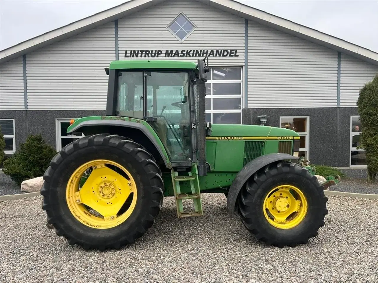 Billede 10 - John Deere 6800 Med frontlift.