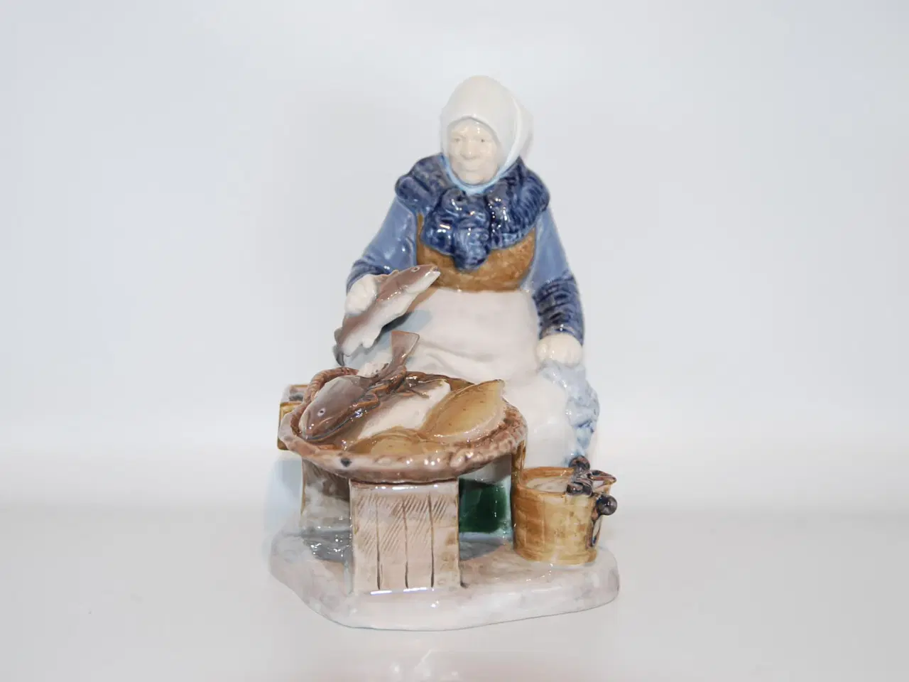 Billede 1 - Porcelænsfigur 