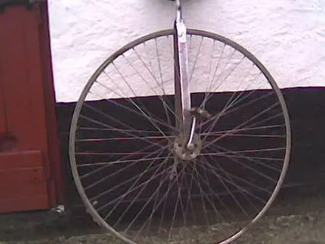 Billede 1 - 105 cm ethjulet cykel