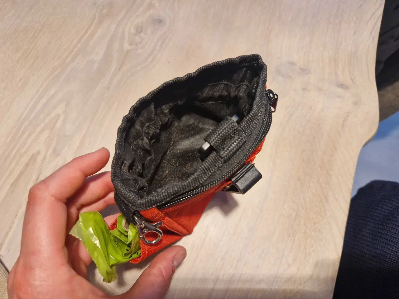 Billede 12 - Godbids taske I rød