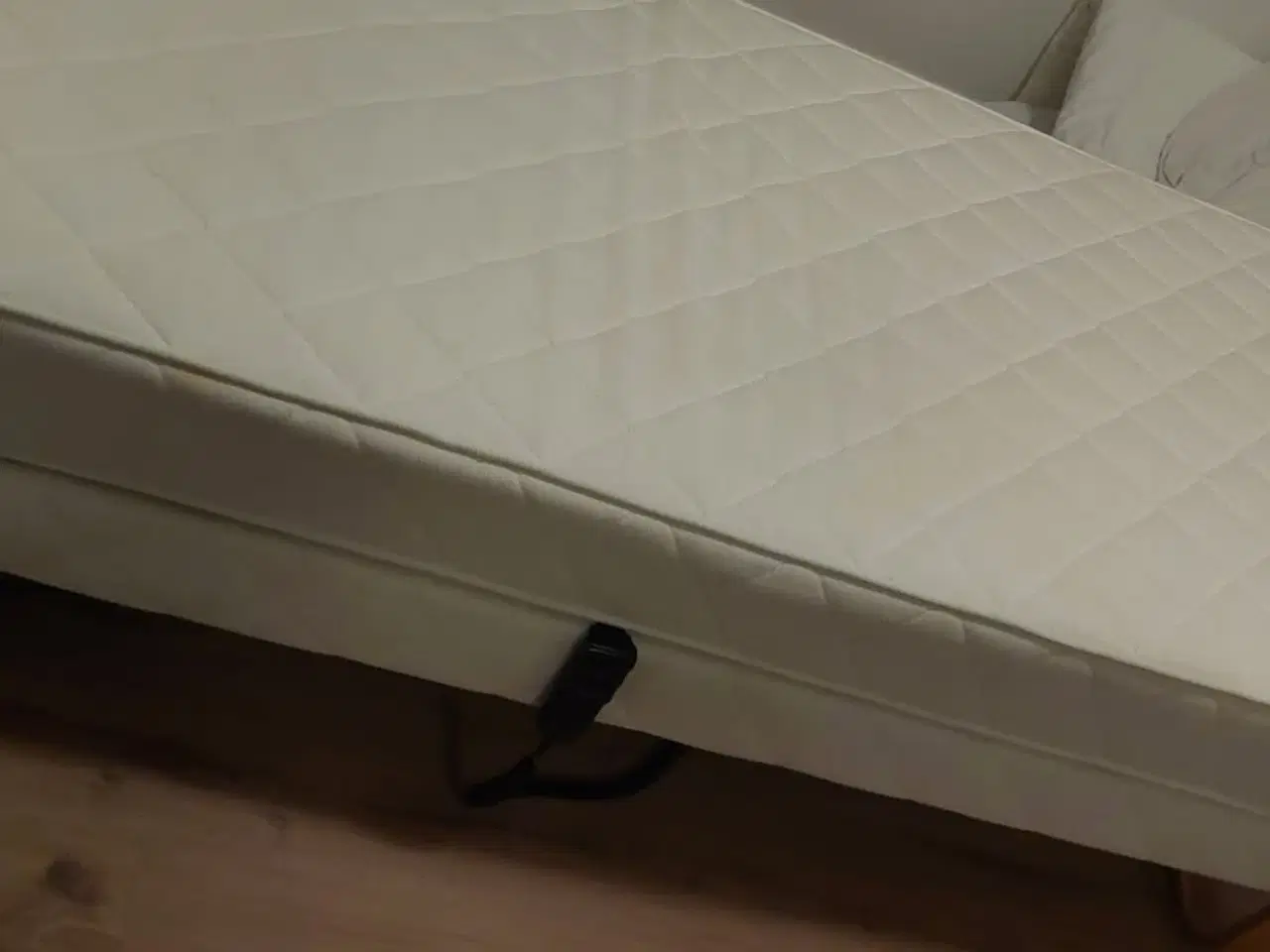 Billede 7 - Elevationsseng 90×200