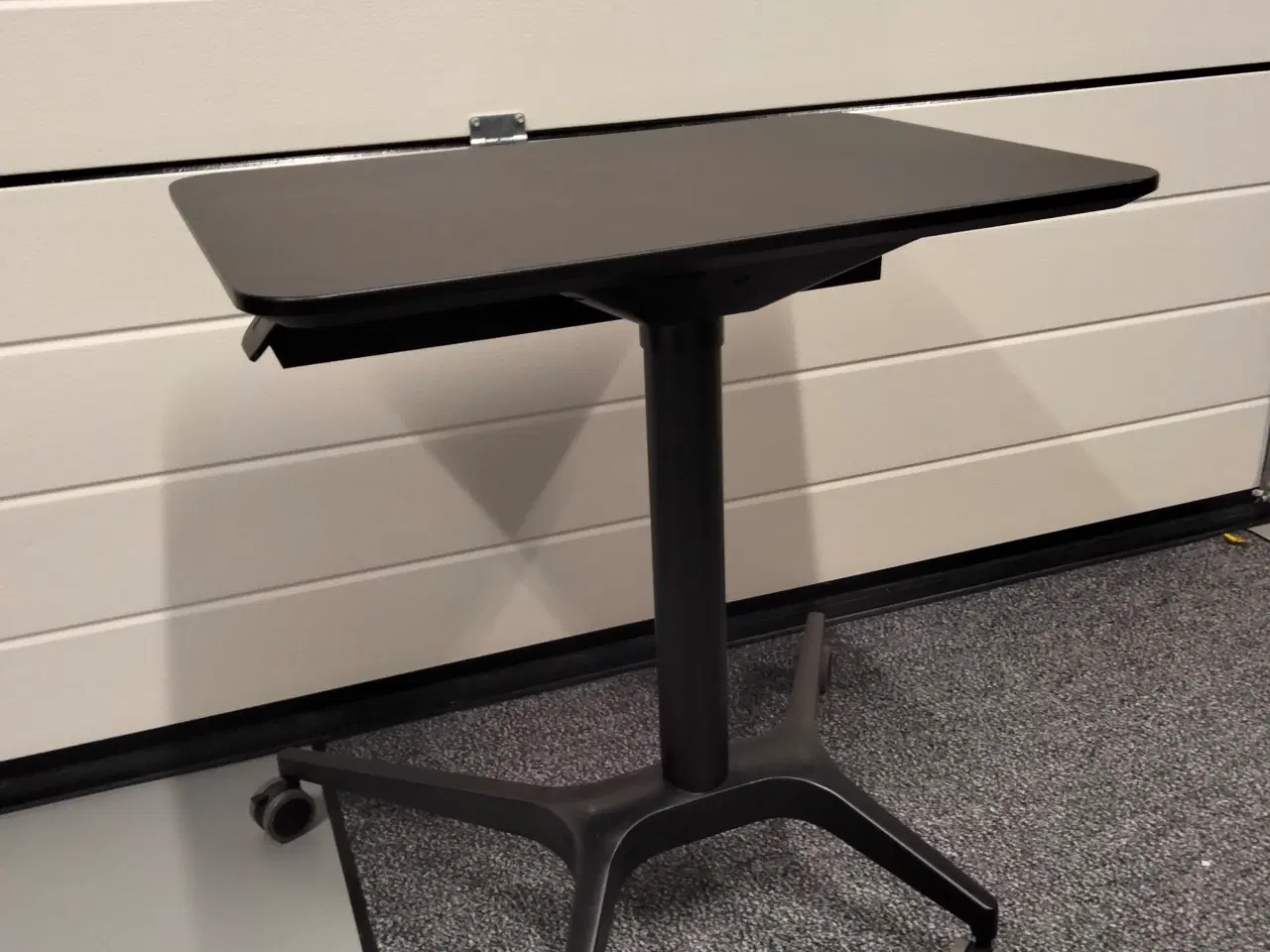 Billede 5 - 3 stk. talerbord m. justerbar højde