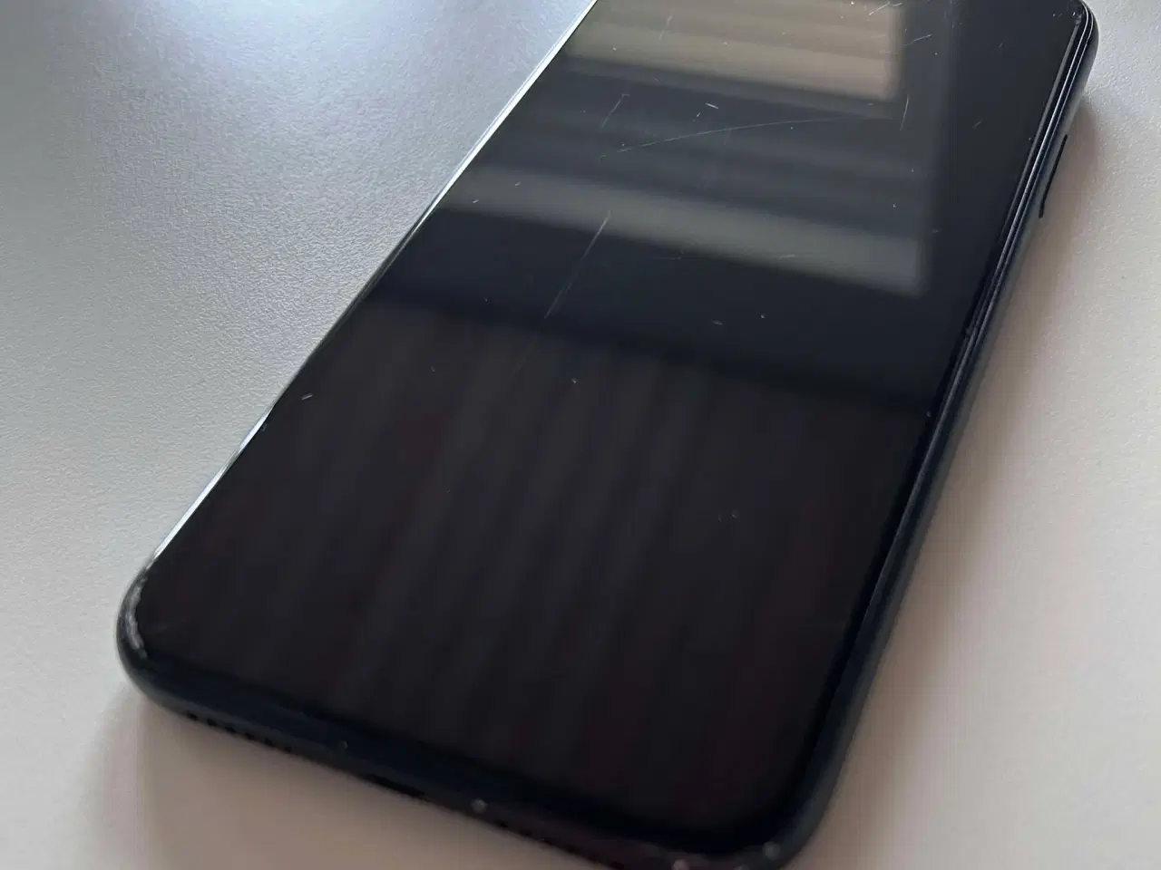 Billede 4 - Apple iPhone XR - 128 GB, sort