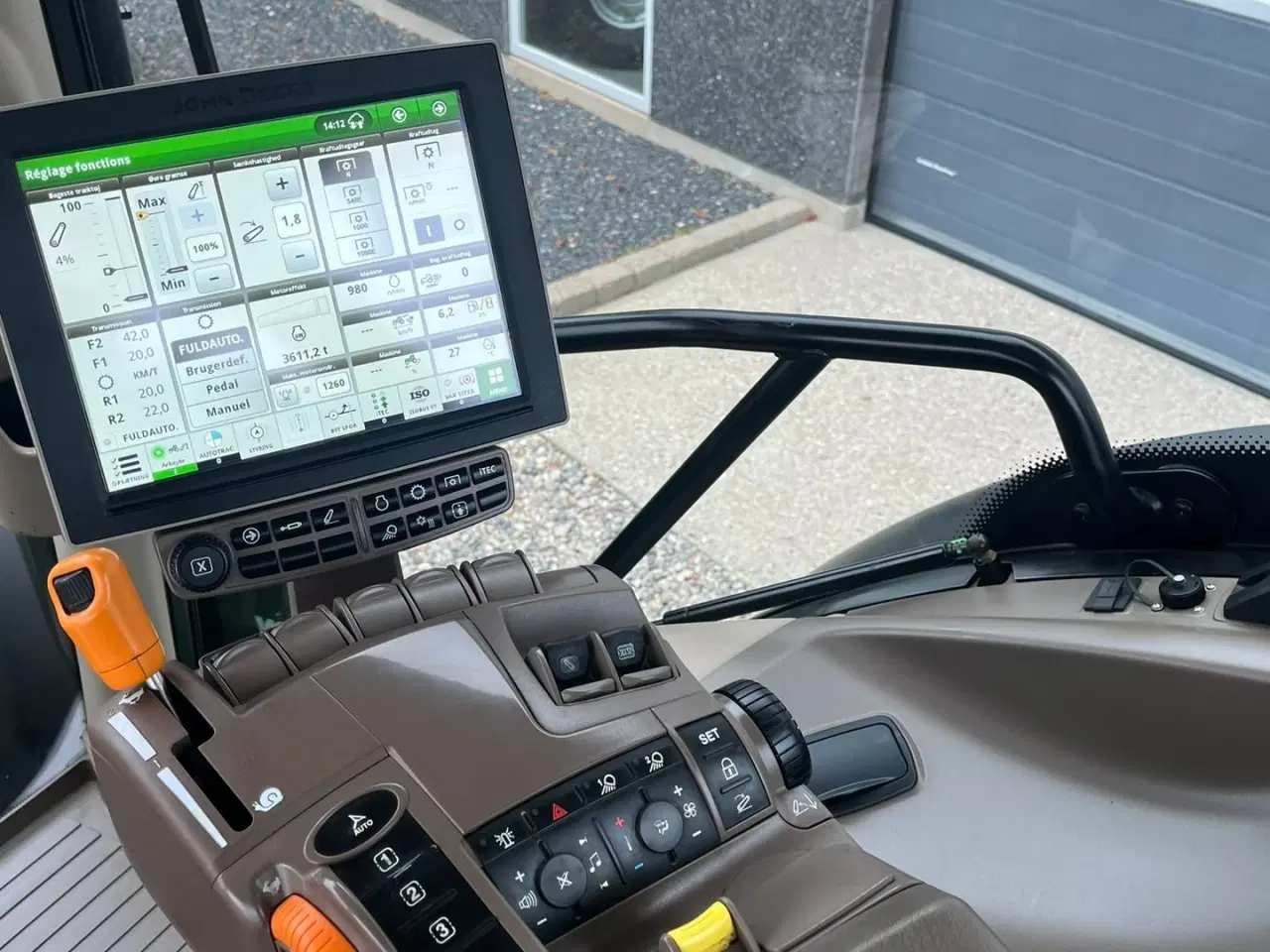 Billede 8 - John Deere 6195R Premium Edition med frontlift