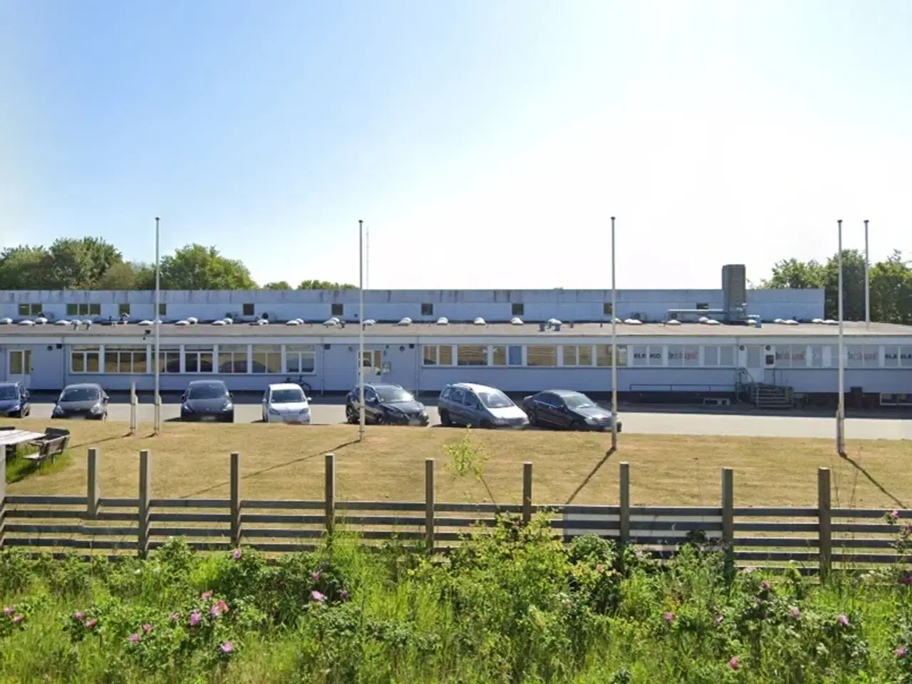 Billede 1 - Lagerlokale til leje på Brydegårdsvej 8.