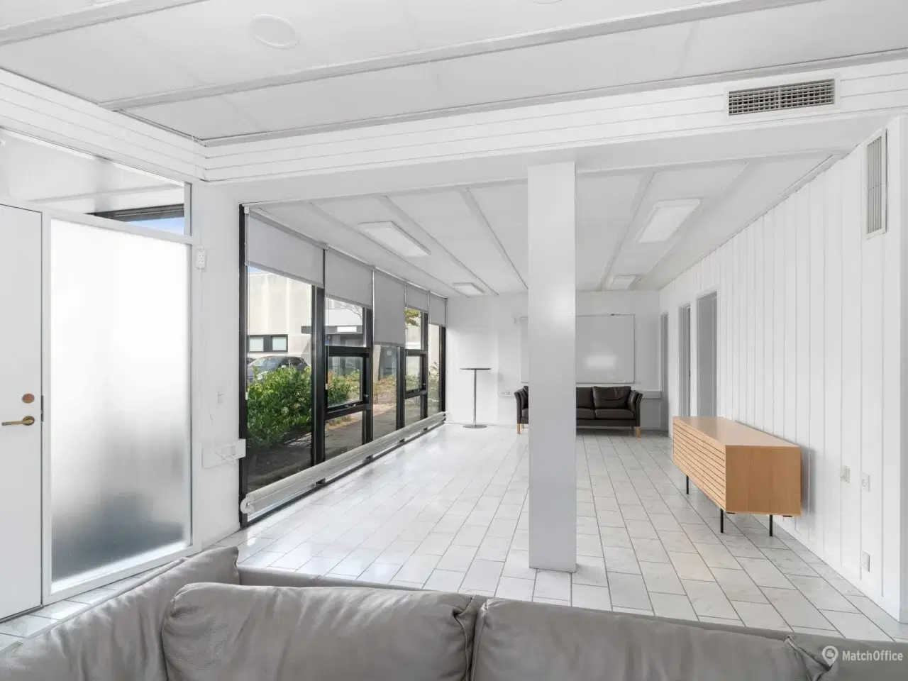 Billede 8 - Lyst og velbeliggende kontor