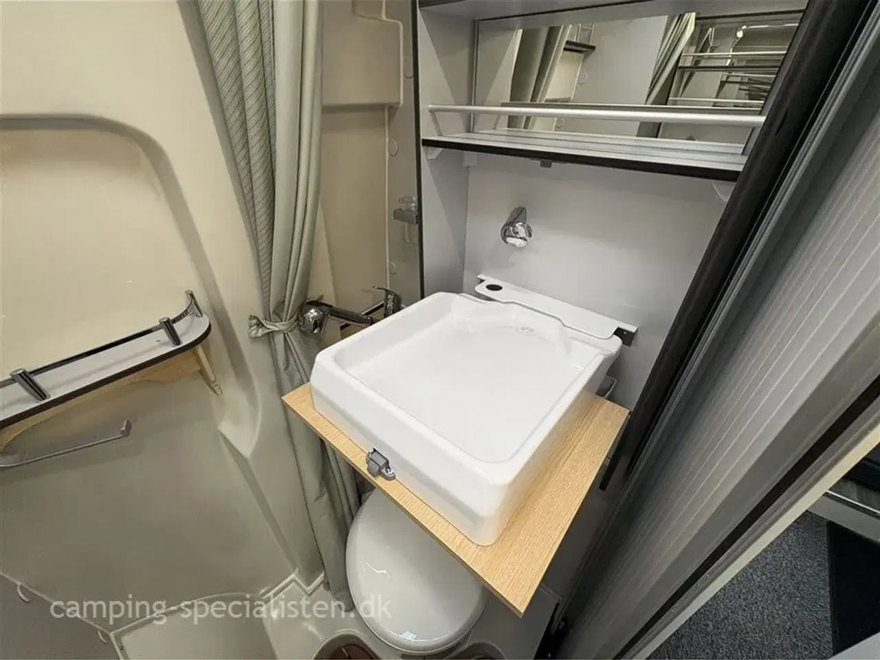 Billede 16 - 2024 - Karmann-Mobil Dexter 540   Karmann-Mobil Dexter 540 2024 - Kan ses nu hos Camping-Specialisten.dk