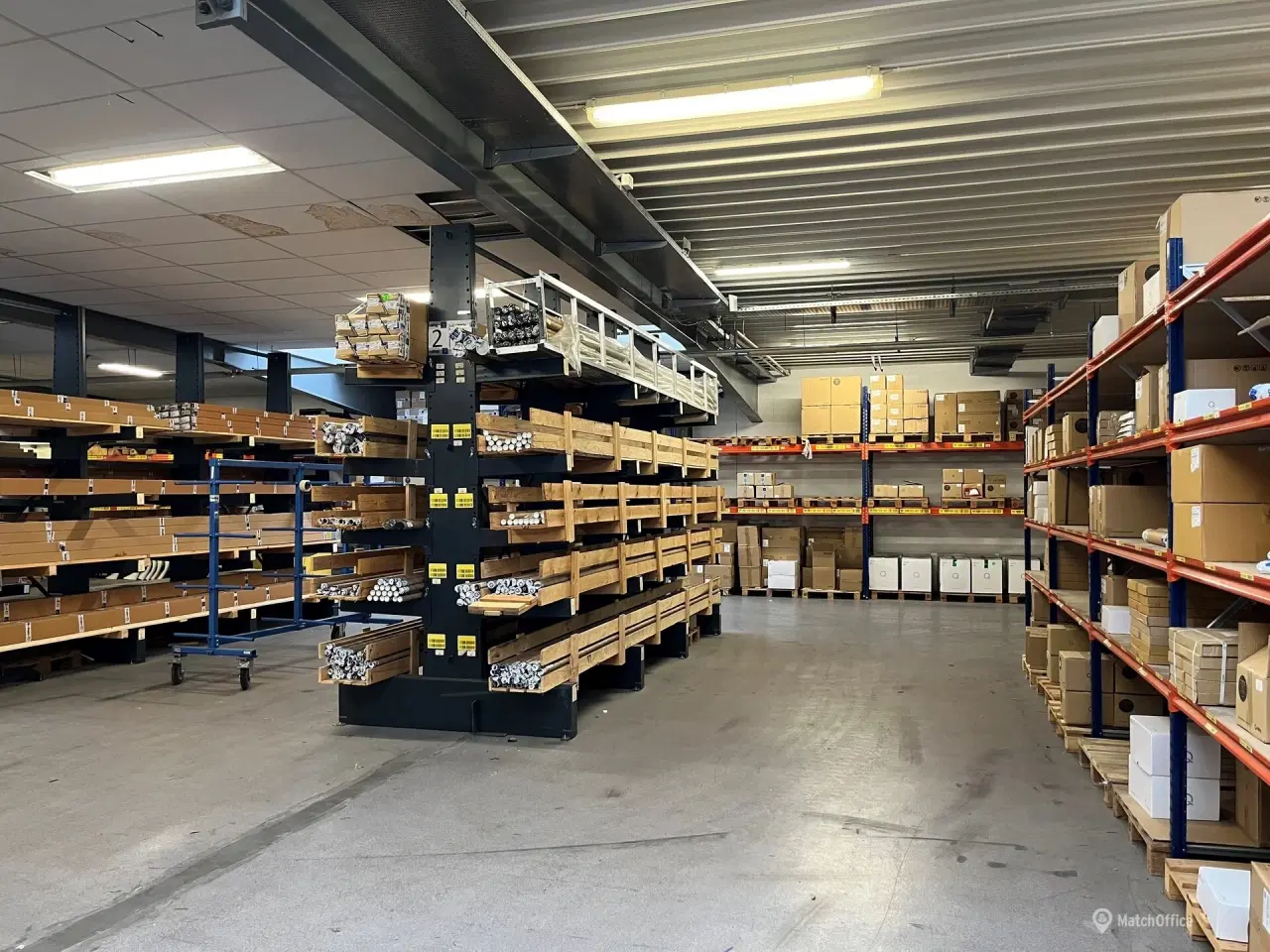 Billede 5 - Sjældent udbudt lager på 1.720 m² og tilhørende kontor på 250 m²
