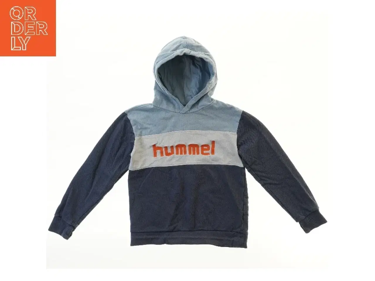Billede 1 - Hættetrøje med logo fra Hummel (str.  bryst 37 længde 46 cm)