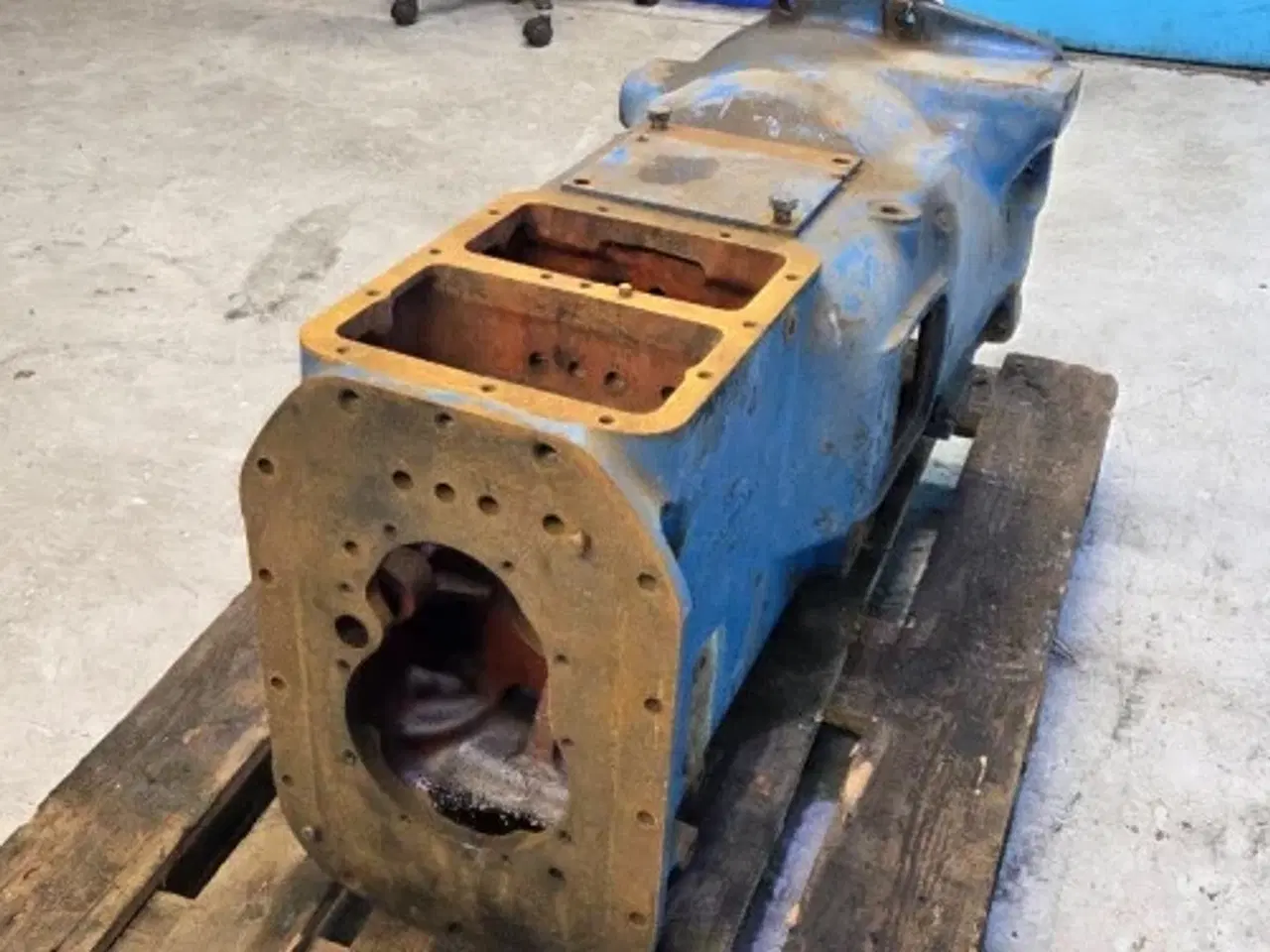 Billede 5 - Ford 8210 Gearkasse Hus E2NN7006EA