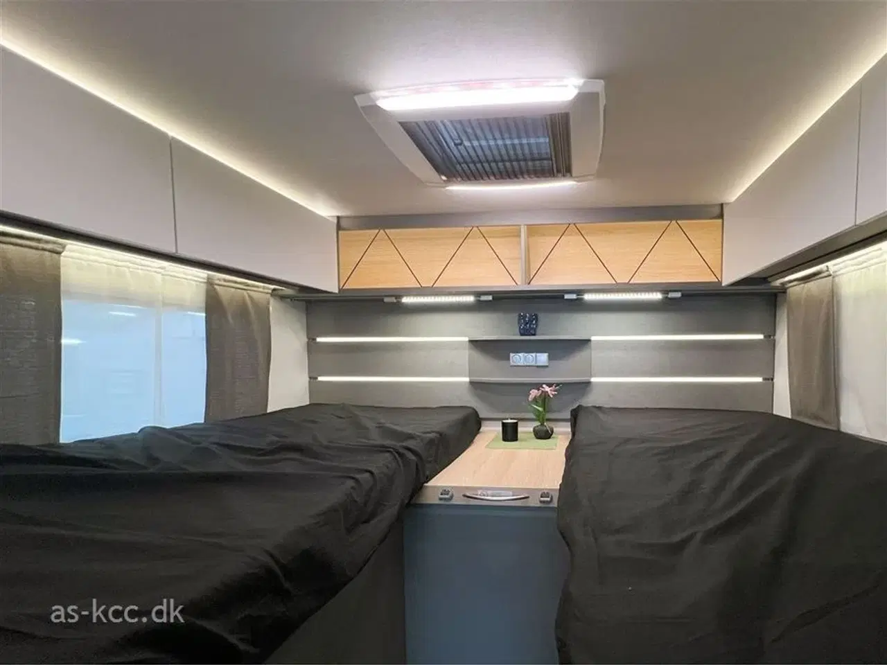 Billede 10 - 2023 - LMC Tourer T660 G   LMC Tourer T660 G med enkelt senge