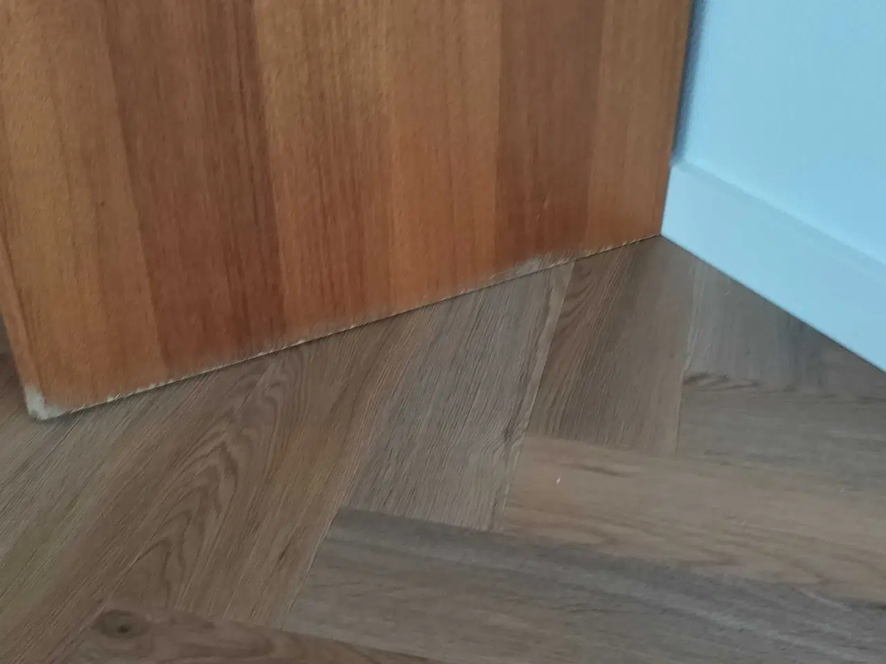 Billede 8 - Dyrlund skænk i teak