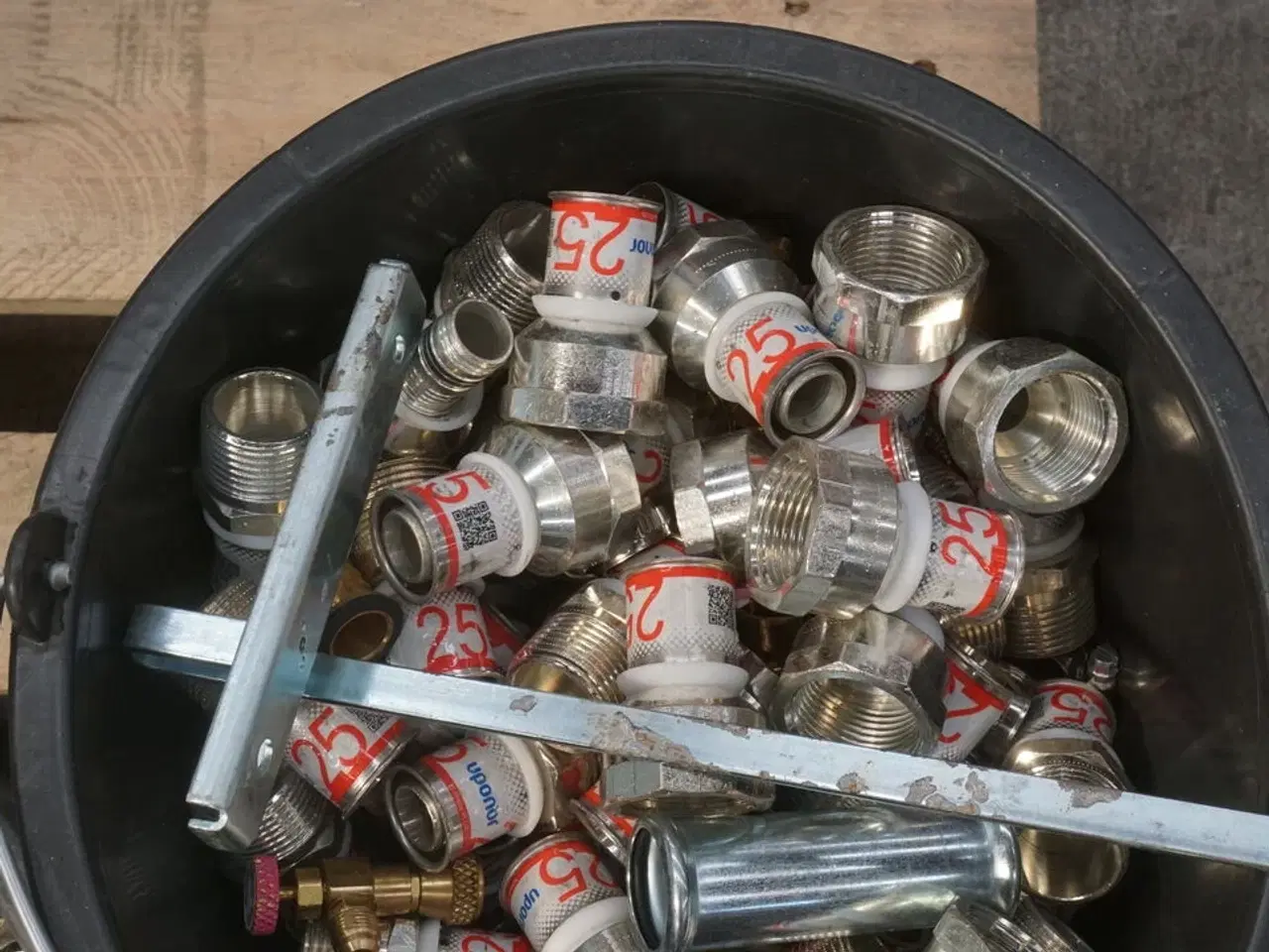 Billede 4 - 3 spande fittings