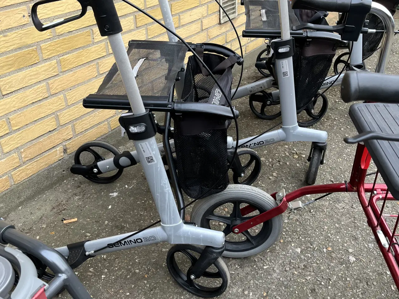 Billede 1 - Rollator letvægts mrk . Gemino