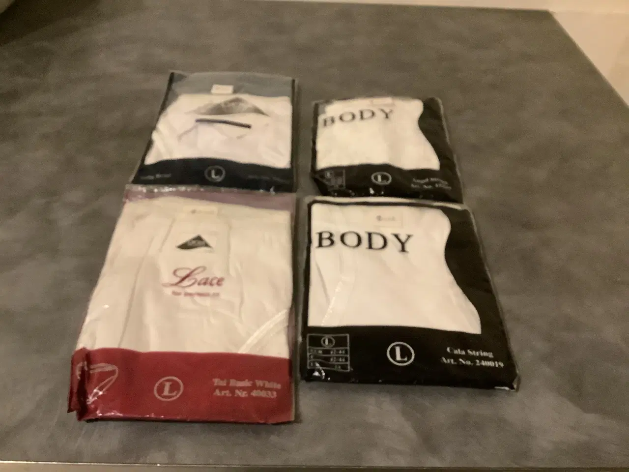 Billede 2 - Dame trusser str M/L er hel nye