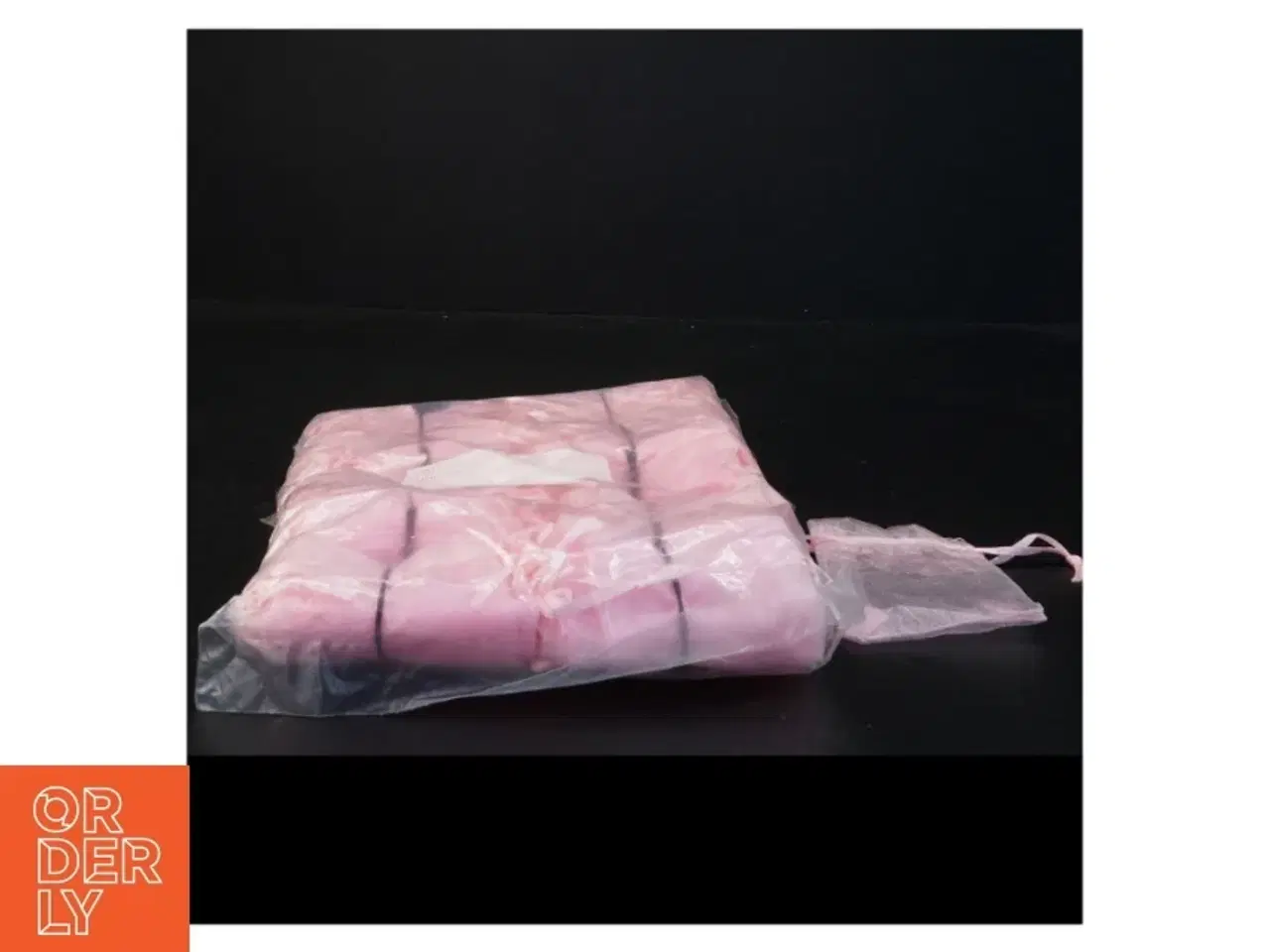 Billede 2 - 100 Små rosa smykkeposer eller risposer i chiffon (str. 8,5 x 6,5 cm)