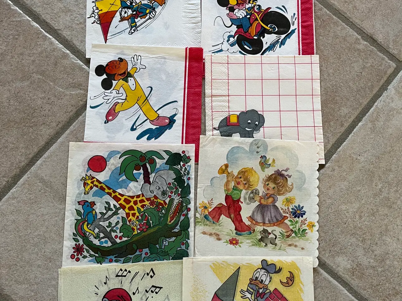 Billede 4 - Servietter fra ca 1980