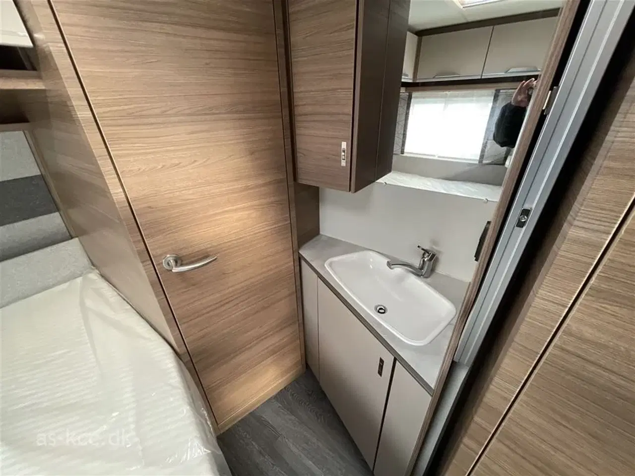 Billede 7 - 2024 - Knaus Sport 450 FU SPORT E POWER SELECTION Knaus Sport E POWER årg. 2024 4 sovepladser, 4 siddepladser