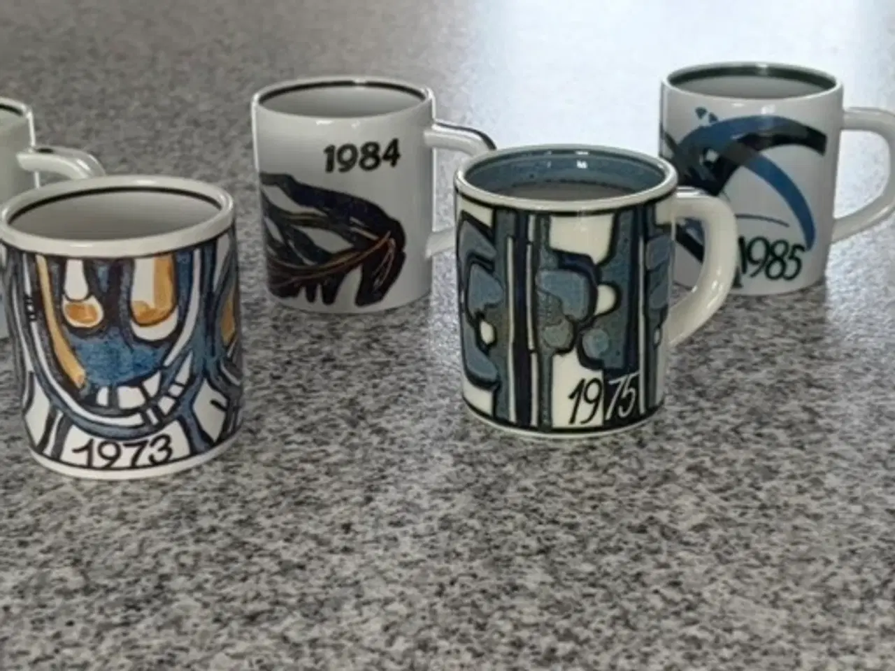 Billede 1 - Royal Copenhagen Årskrus, lille