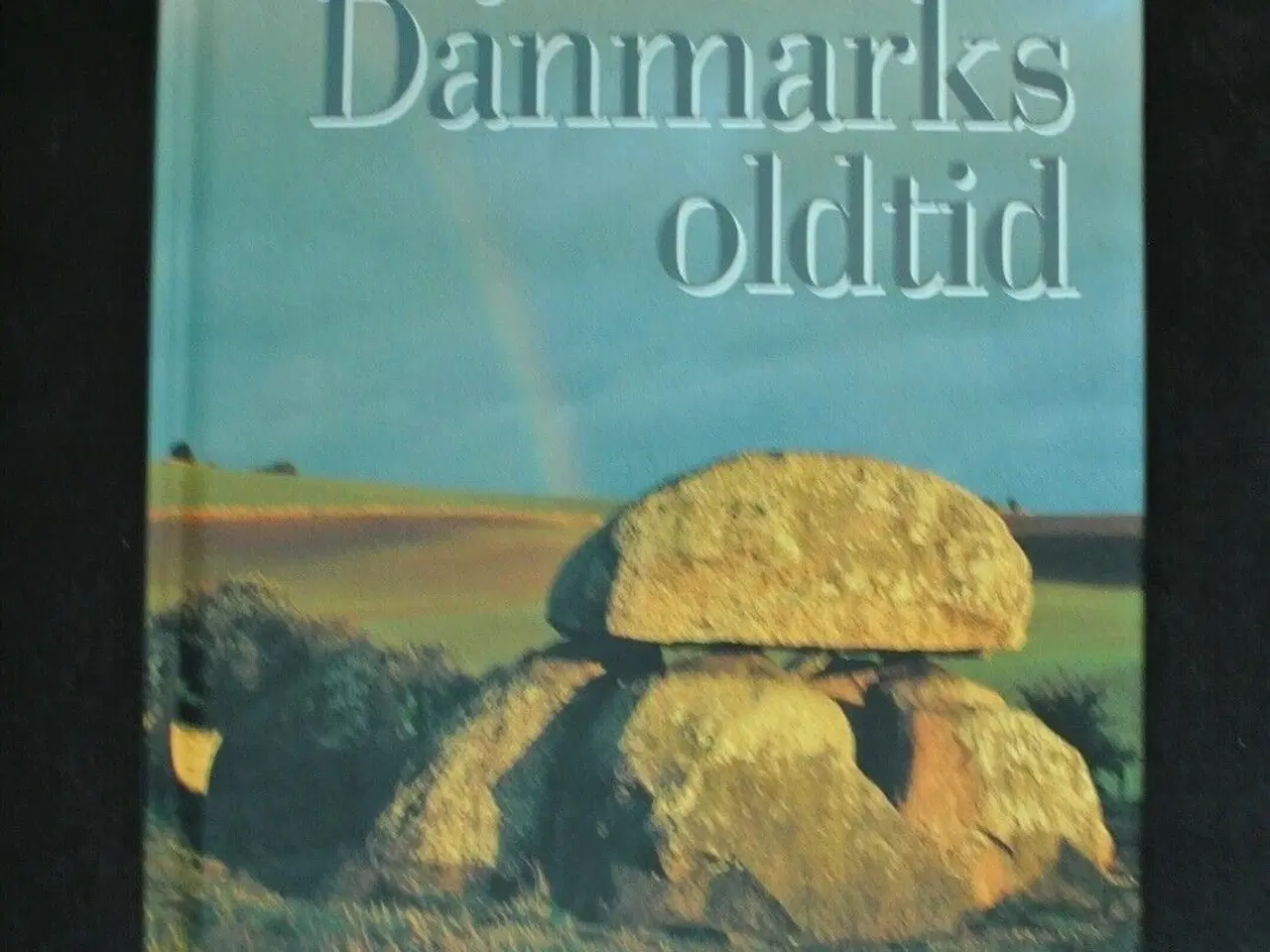 Billede 1 - vejviser til danmarks oldtid, Af ingrid falktoft a