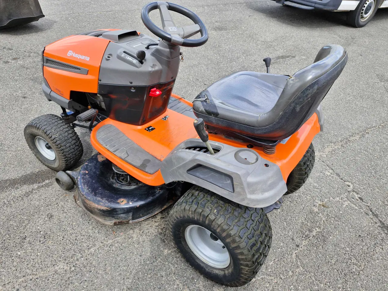 Billede 8 - Husqvarna LT152 Havetraktor ENGROS