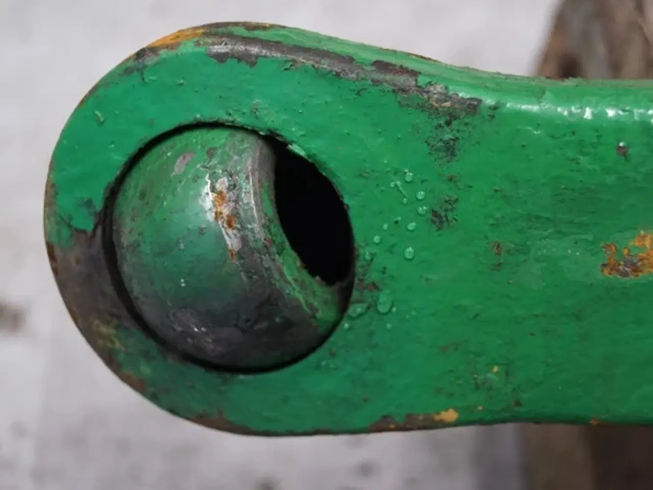 Billede 6 - John Deere 4040 R.H. Liftarm AR80666