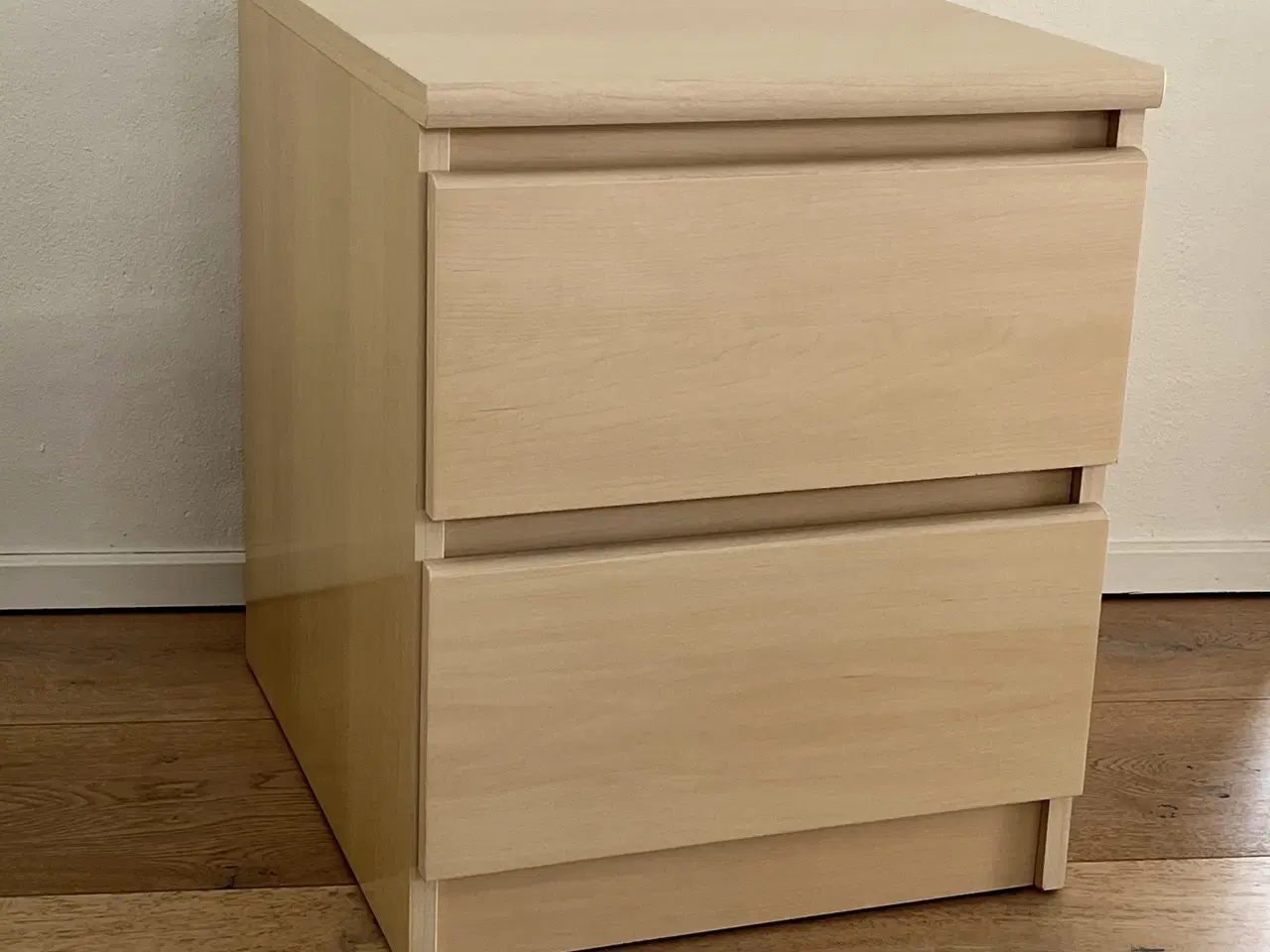 Billede 5 - SKUFFESEKTION - SENGEBORD - KOMMODE