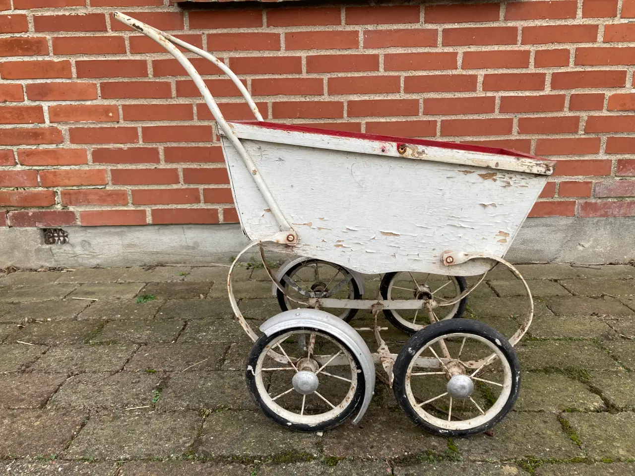 Billede 4 - Dukkevogn fra 1950’erne