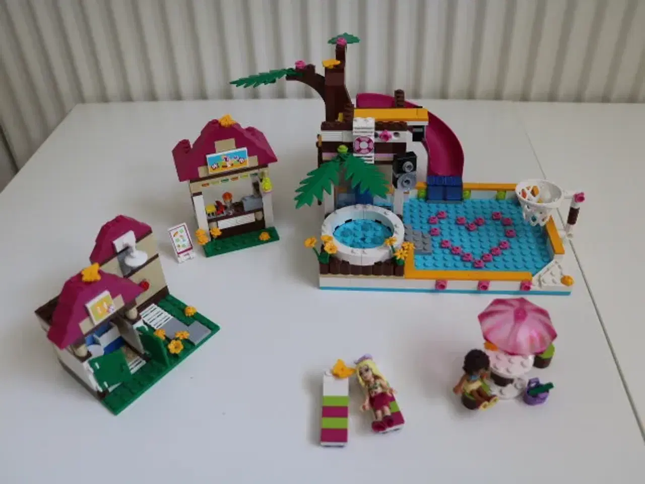 Billede 1 - LEGO Friends 41008 Heartlake City Pool