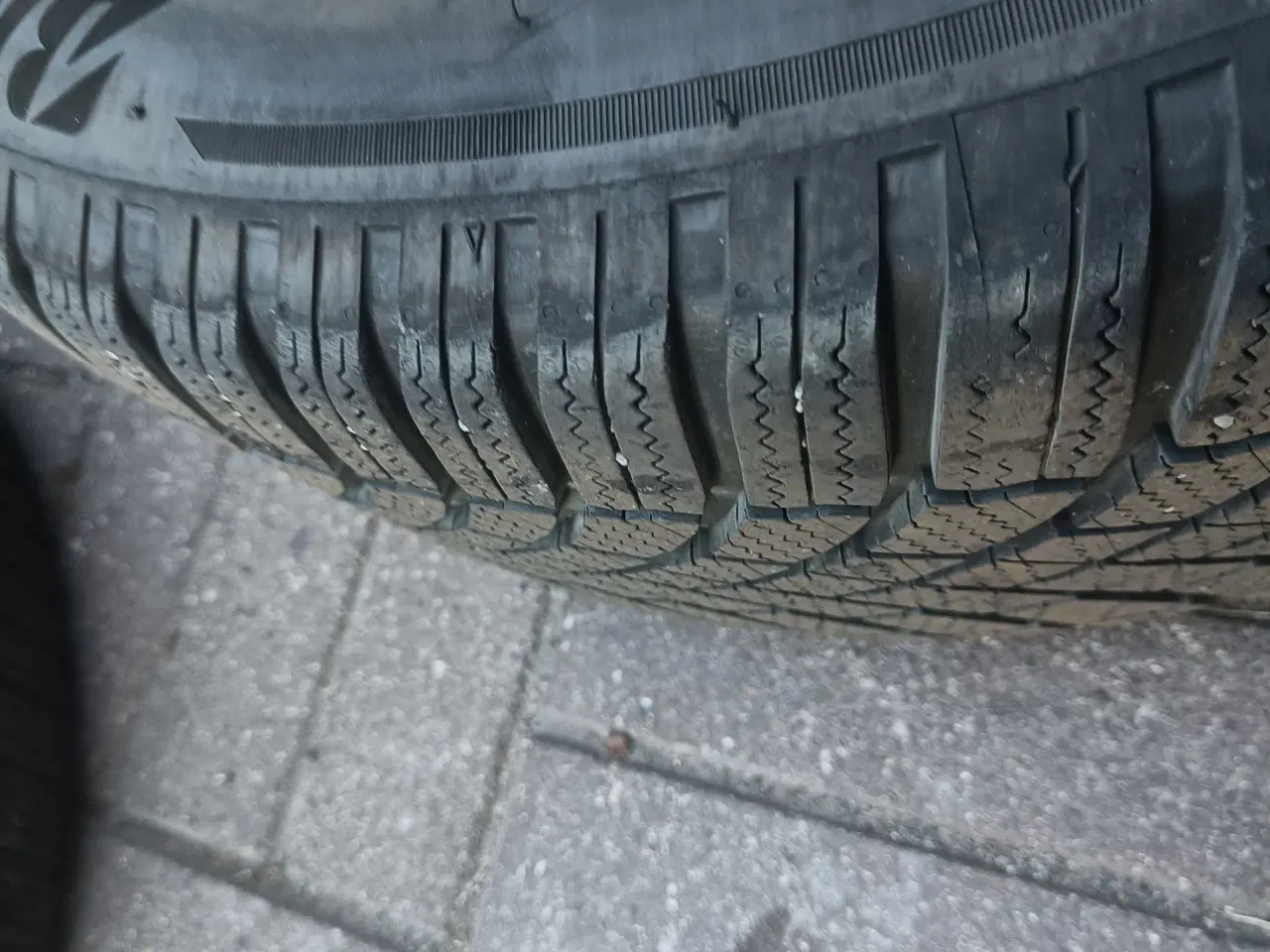 Billede 2 - Bridgestone 235/55r18 101v vinterdæk 
