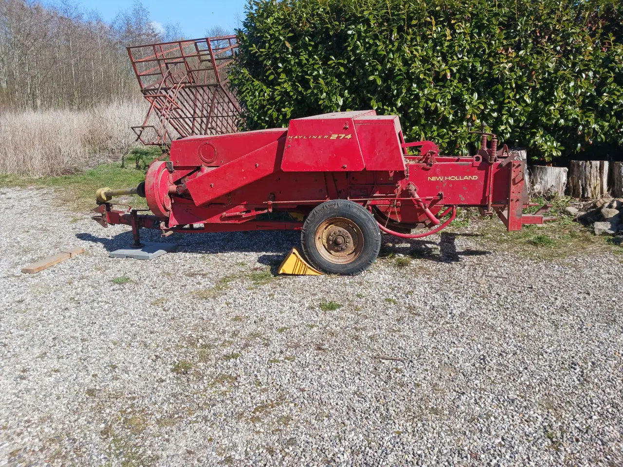 Billede 1 - Fin småballe presser.