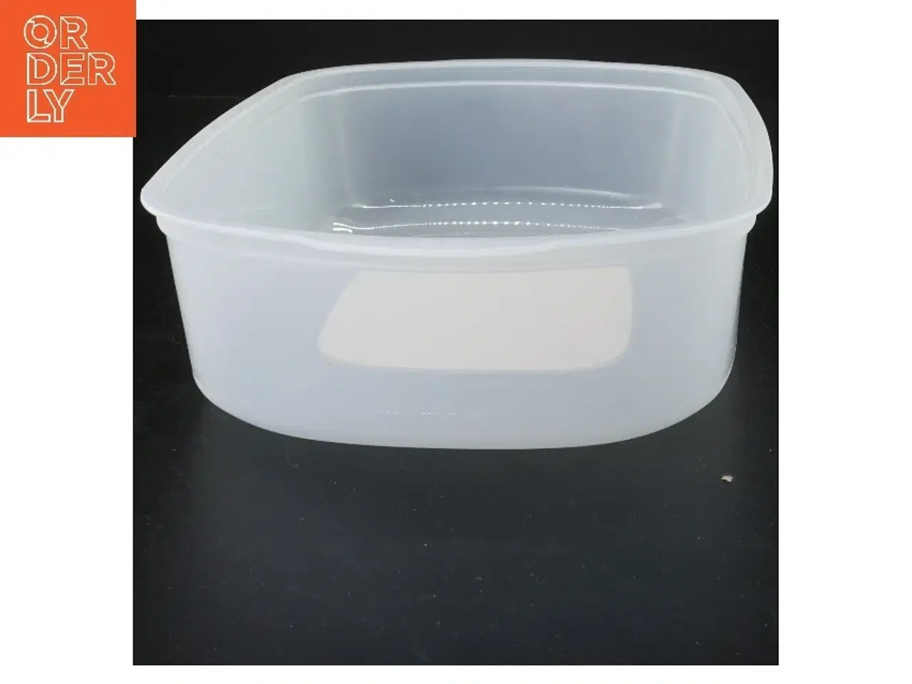 Billede 2 - Tupperware osteboks Plastik opbevaringsboks med låg fra Tupperware (str. 30x20 cm)