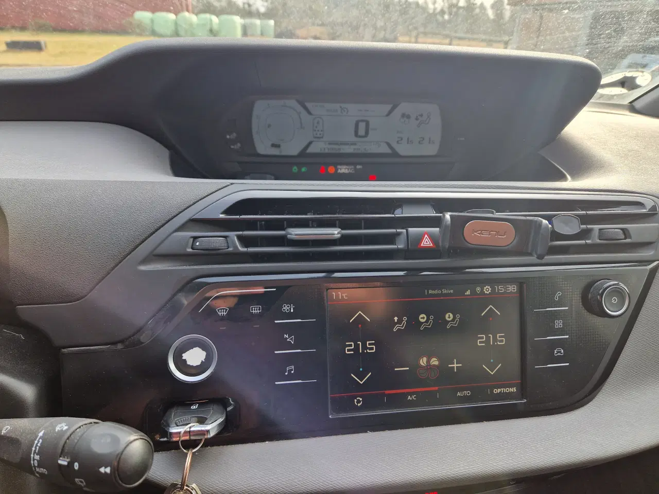 Billede 5 - Lækker stor familie bil