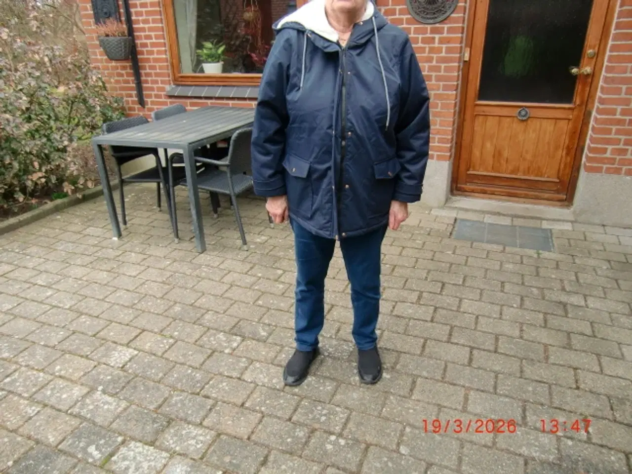 Billede 1 - Overgangsjakke med hætte. Ny fejlkøbt